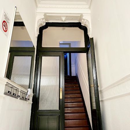 Private Industrial Room 2 In Center Of שרלרואה מראה חיצוני תמונה